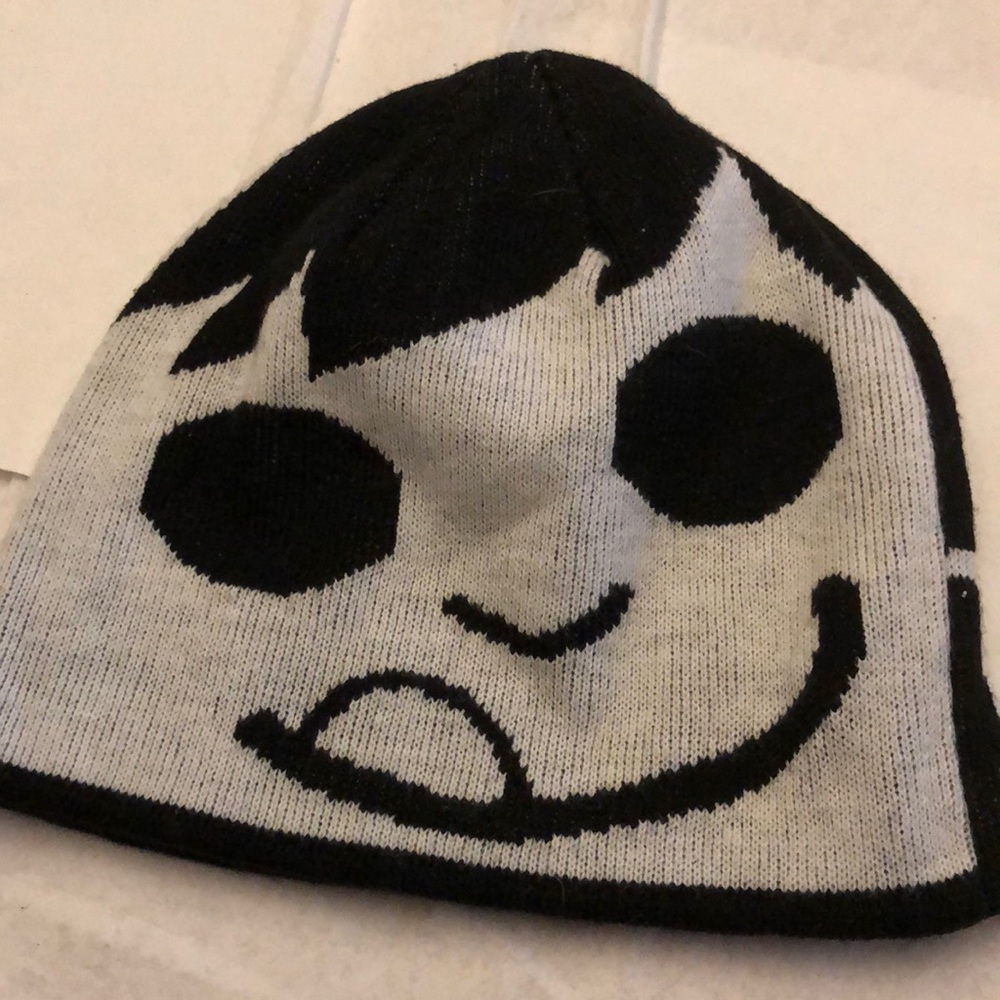 Beanie with cartoon face new no tags